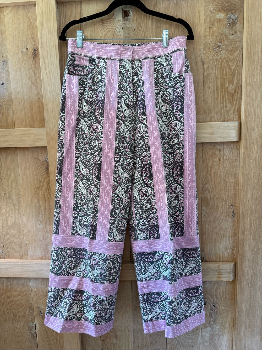 Julia Amory Bell Twill Pant
Size Medium